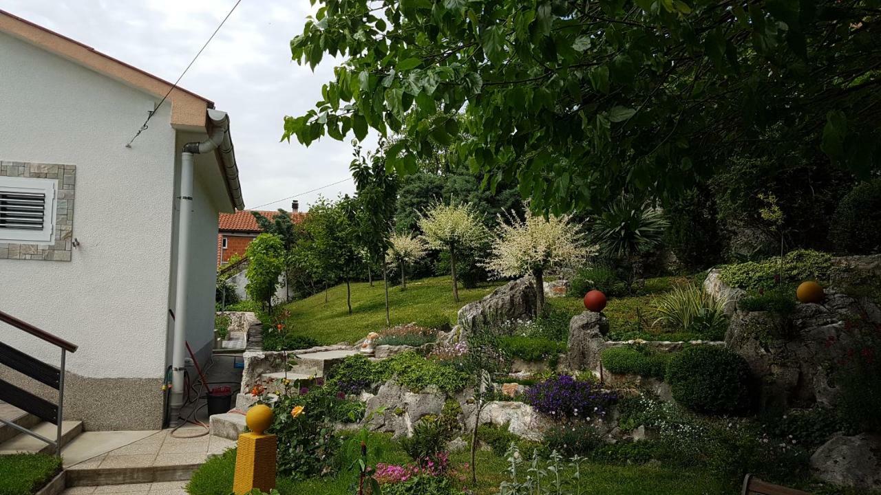 Apartman I Studio Apartman Majoli Kukuljanovo Exterior photo